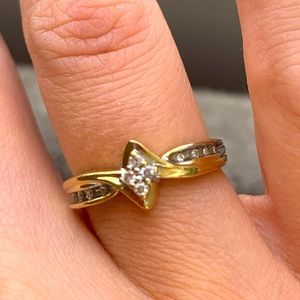 Promise ring. yellow gold ring with real diamonds.